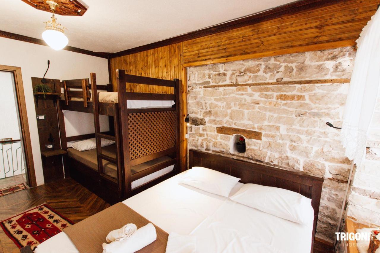 Trigona Hostel Gjirokastër Exteriör bild